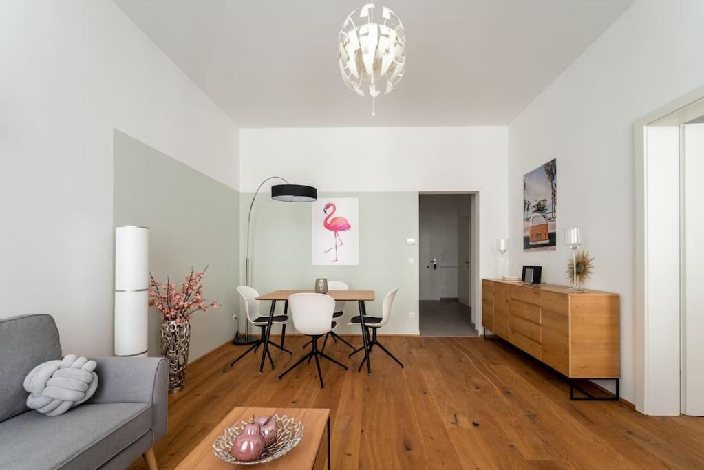 Apartamento 1br Oasis With Easy Access By Hm Viena